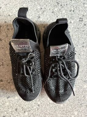 Steve Madden Black Knit Lace-Up Childs Size 1 Sneakers